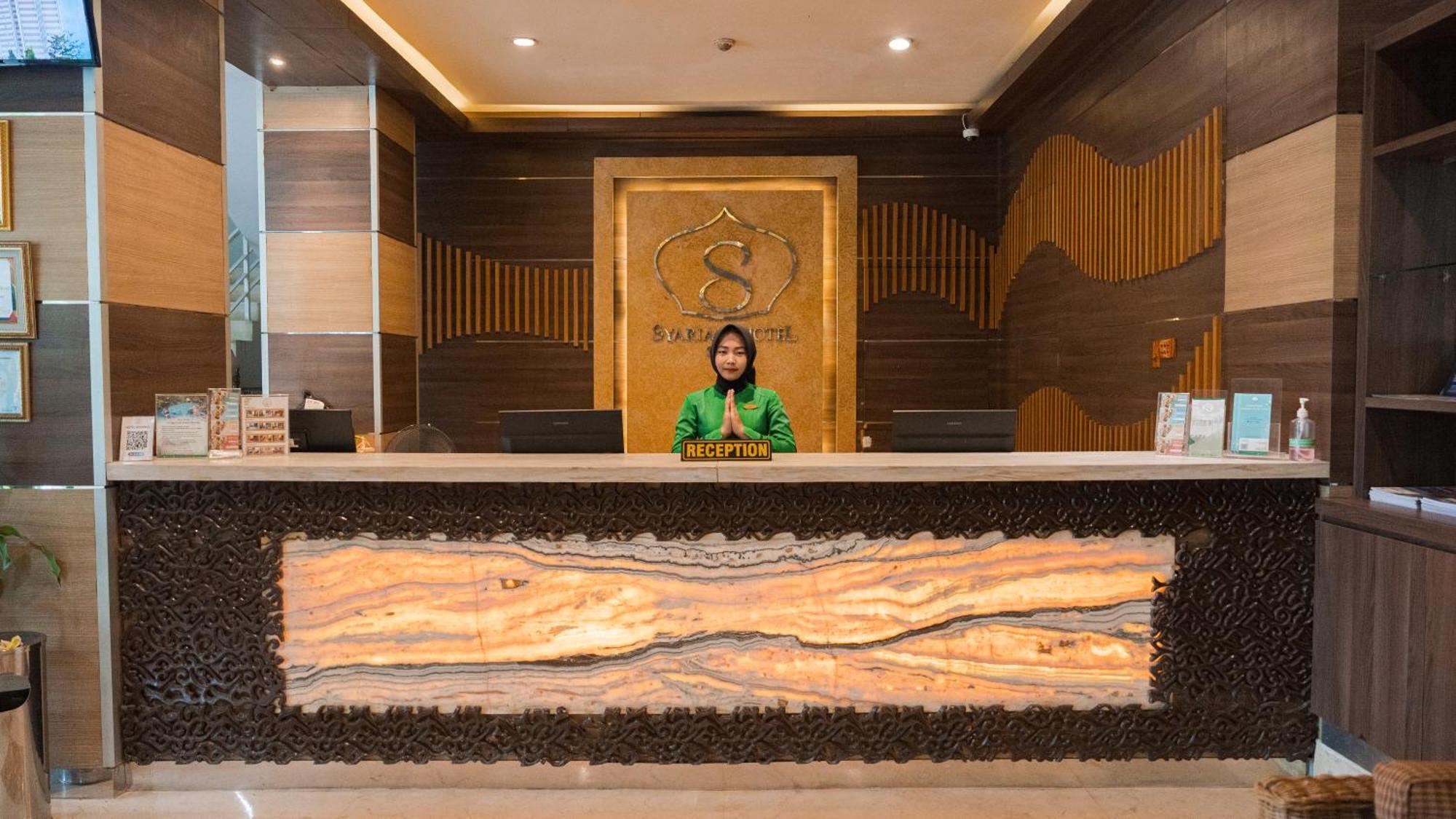 Lorin Syariah Solo Hotel Экстерьер фото